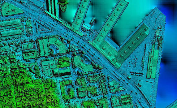Modèle numérique de surface d'un secteur urbain et portuaire, coloré selon l'élévation